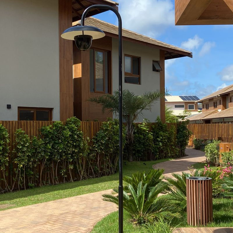 Poste de Aço Luz Indireta