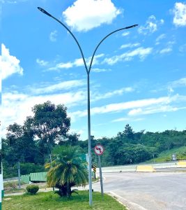 Qual preço poste de aço?