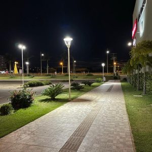 Poste de Aço 7 Metros Pintado com Luminária Led