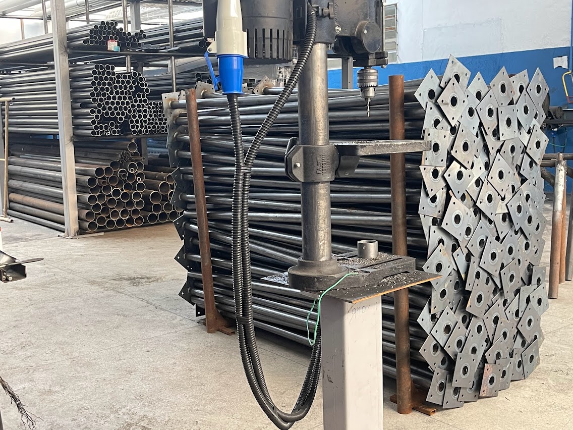 Embras Fábrica de Poste em Aço Galvanizado São Paulo